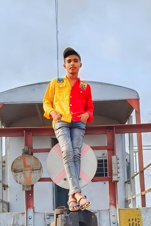 Kamu megh Profile Pic