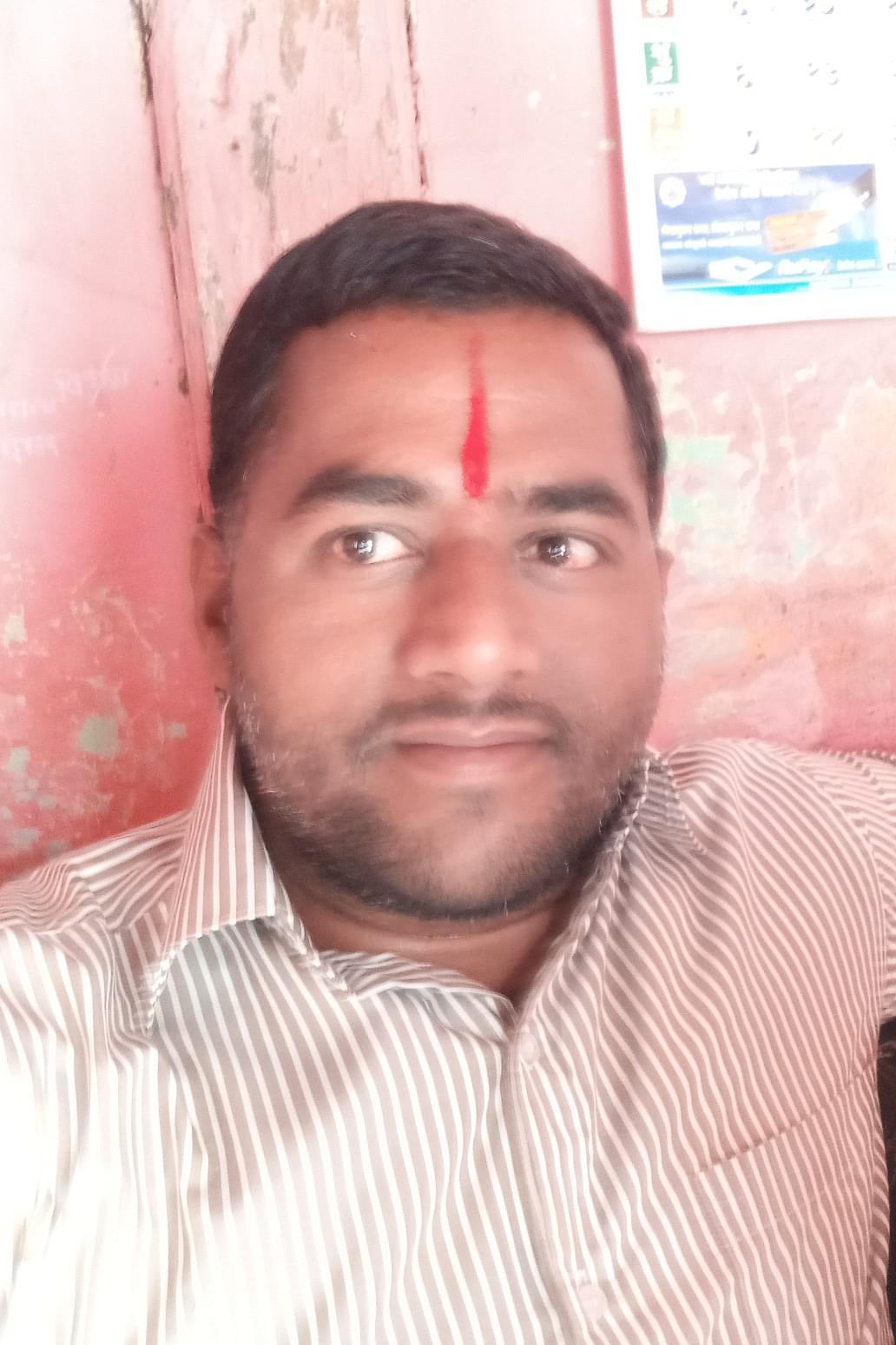 SURESH DHEBE Profile Pic