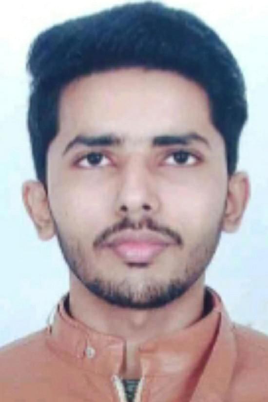 Shivam Giri Profile Pic