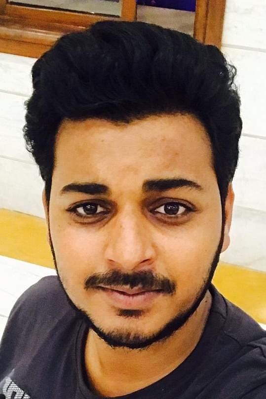 Yash Pathak Profile Pic