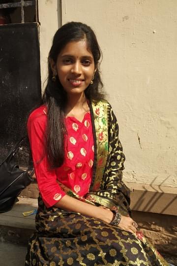Mrunal Jadhav Profile Pic