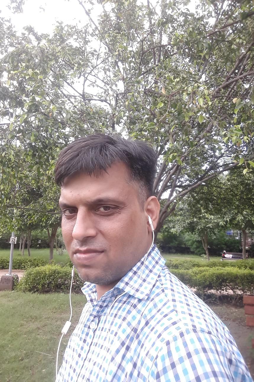 Manish Singh Profile Pic