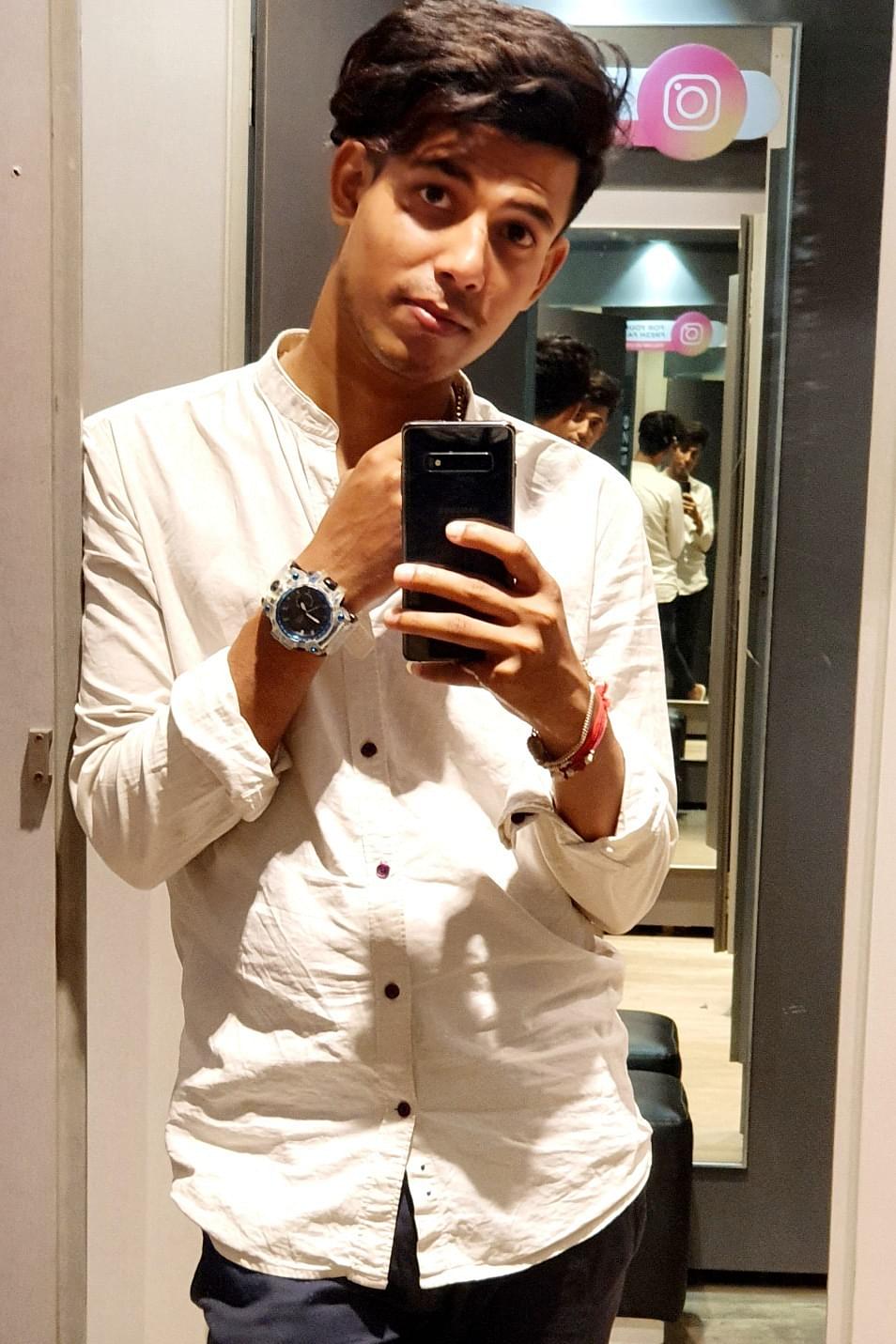 Akash Profile Pic