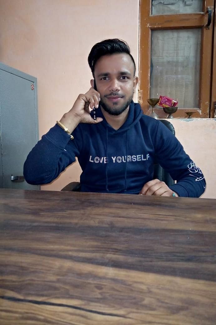 Sanjay Tiwari Profile Pic