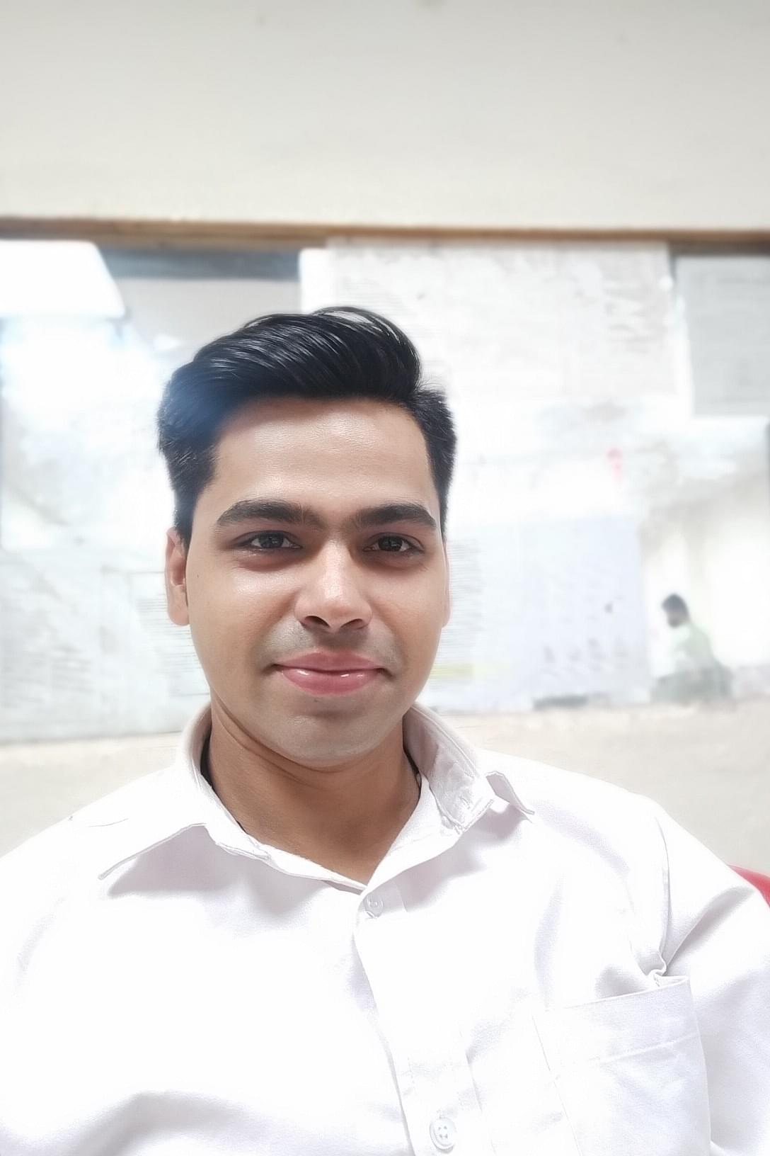VISHAL THAKUR Profile Pic