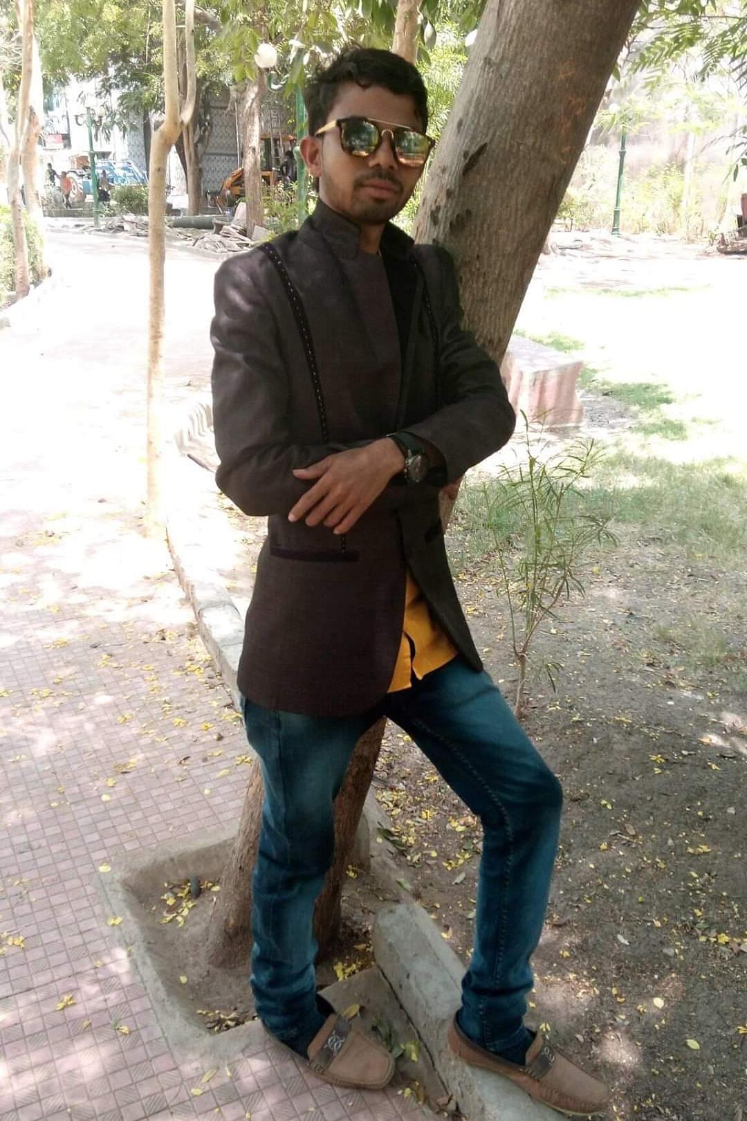 suresh Bariya Profile Pic