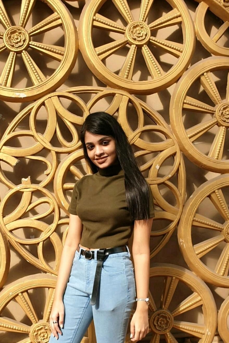 Khushi Jaiswal Profile Pic