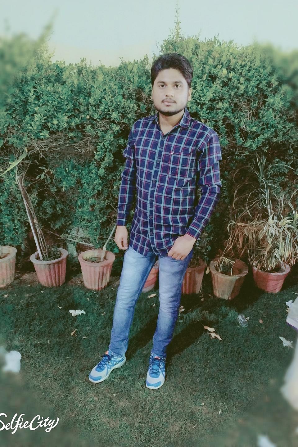 Tariq Khan Profile Pic