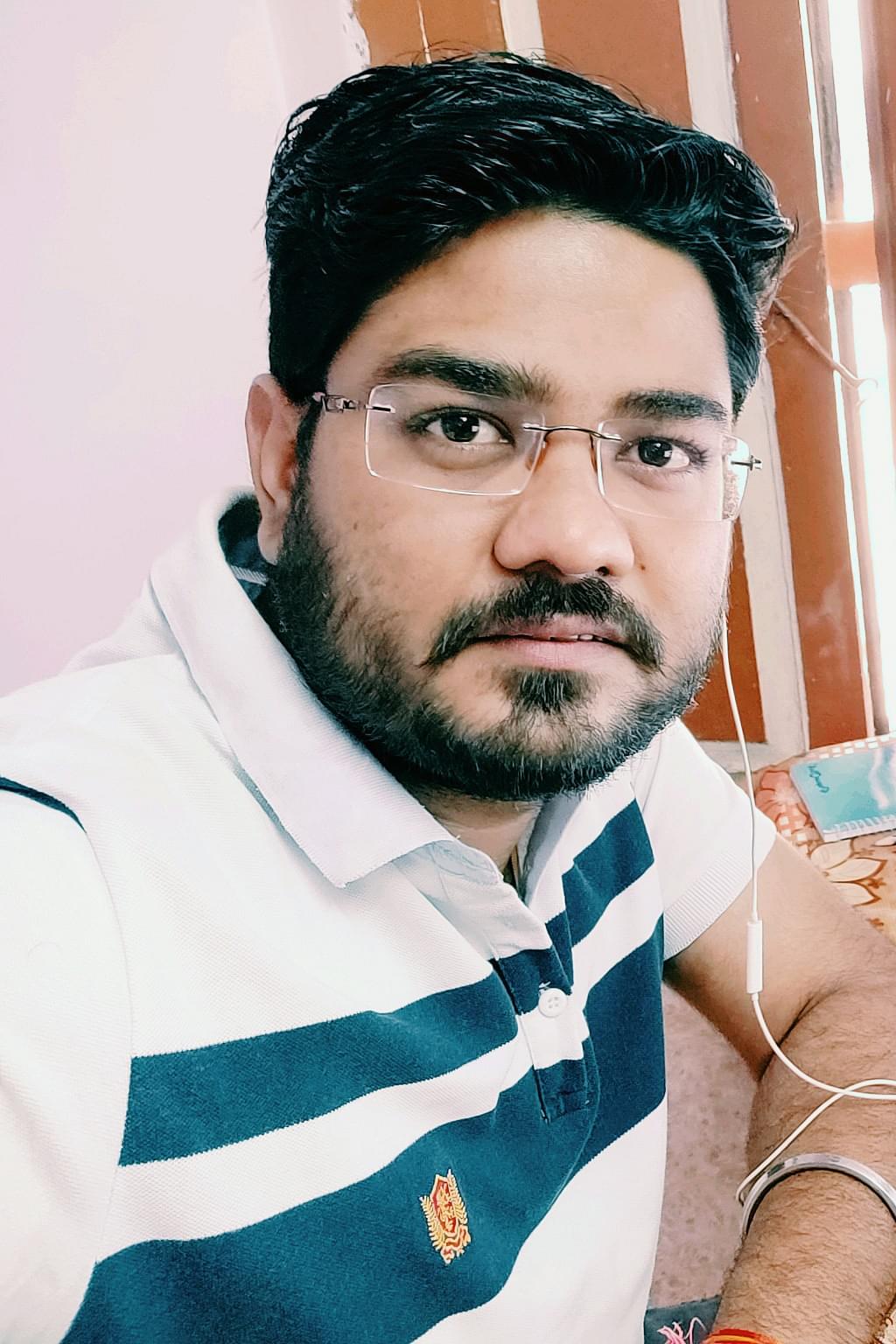Pravin Prajapati Profile Pic